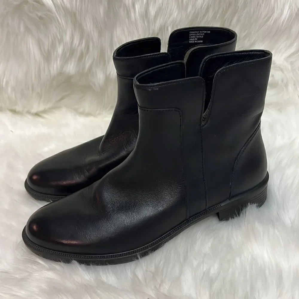 Umberto Raffini black leather Trina ankle boots Size‎ 39/8.5 B20